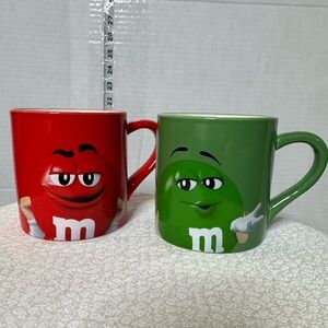 M & M mug set two large oversize mugs great for a couple gift, red and green NEW